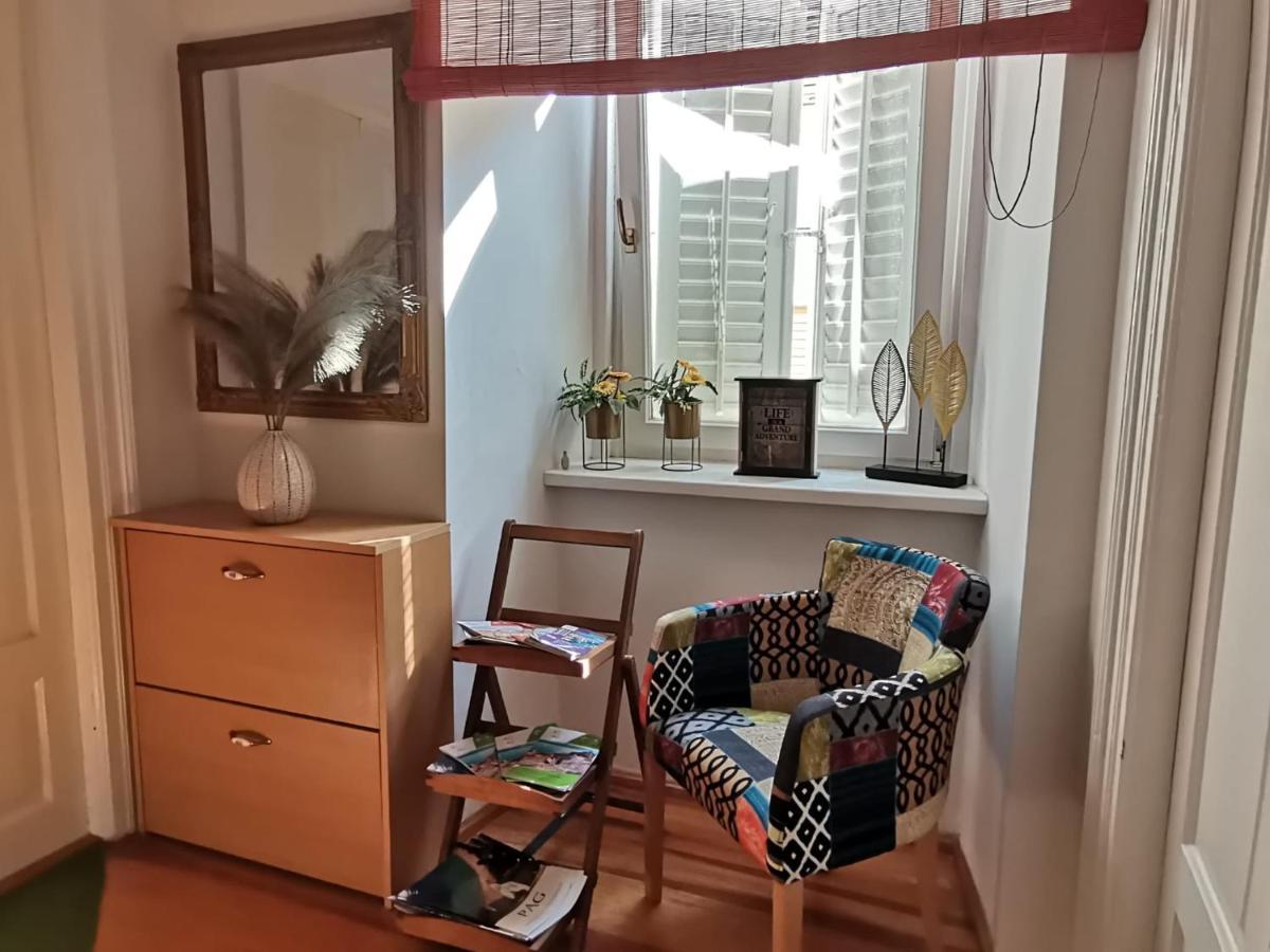 Old Town With Parking Apartment Đảo Pag Ngoại thất bức ảnh